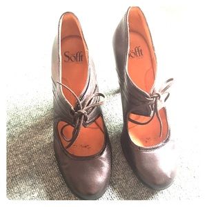 Lace-up Mary Janes
